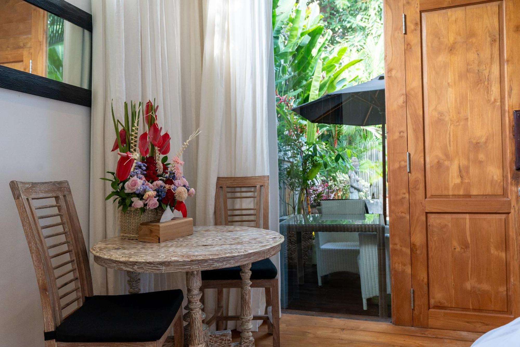 Hotel The Gardens Seminyak Zewnętrze zdjęcie