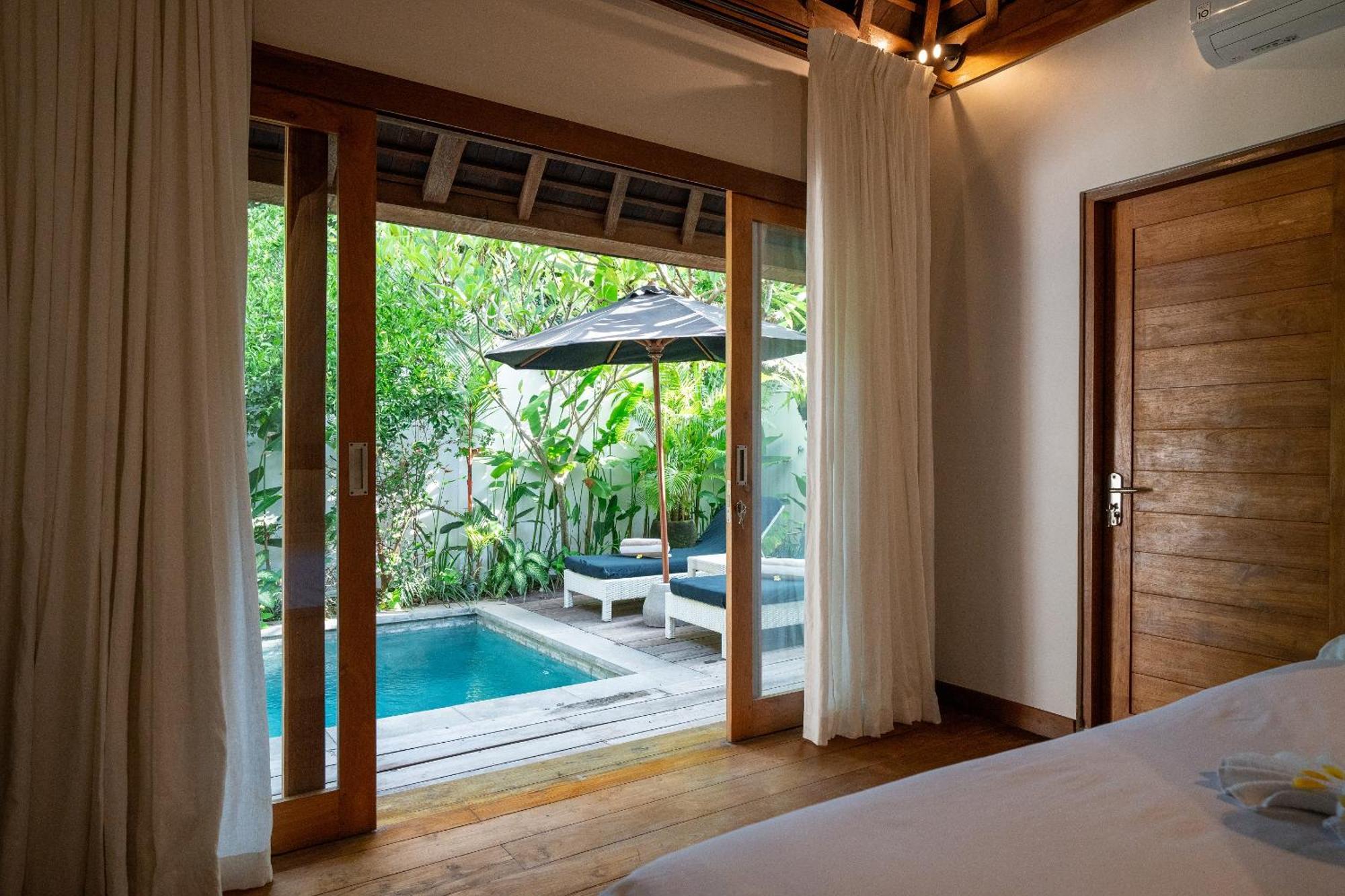 Hotel The Gardens Seminyak Zewnętrze zdjęcie